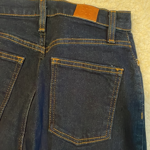 BDG Urban Outfitters Girldfriend High Rise Dark Blue Denim Jeans Size 25 - Picture 3 of 5